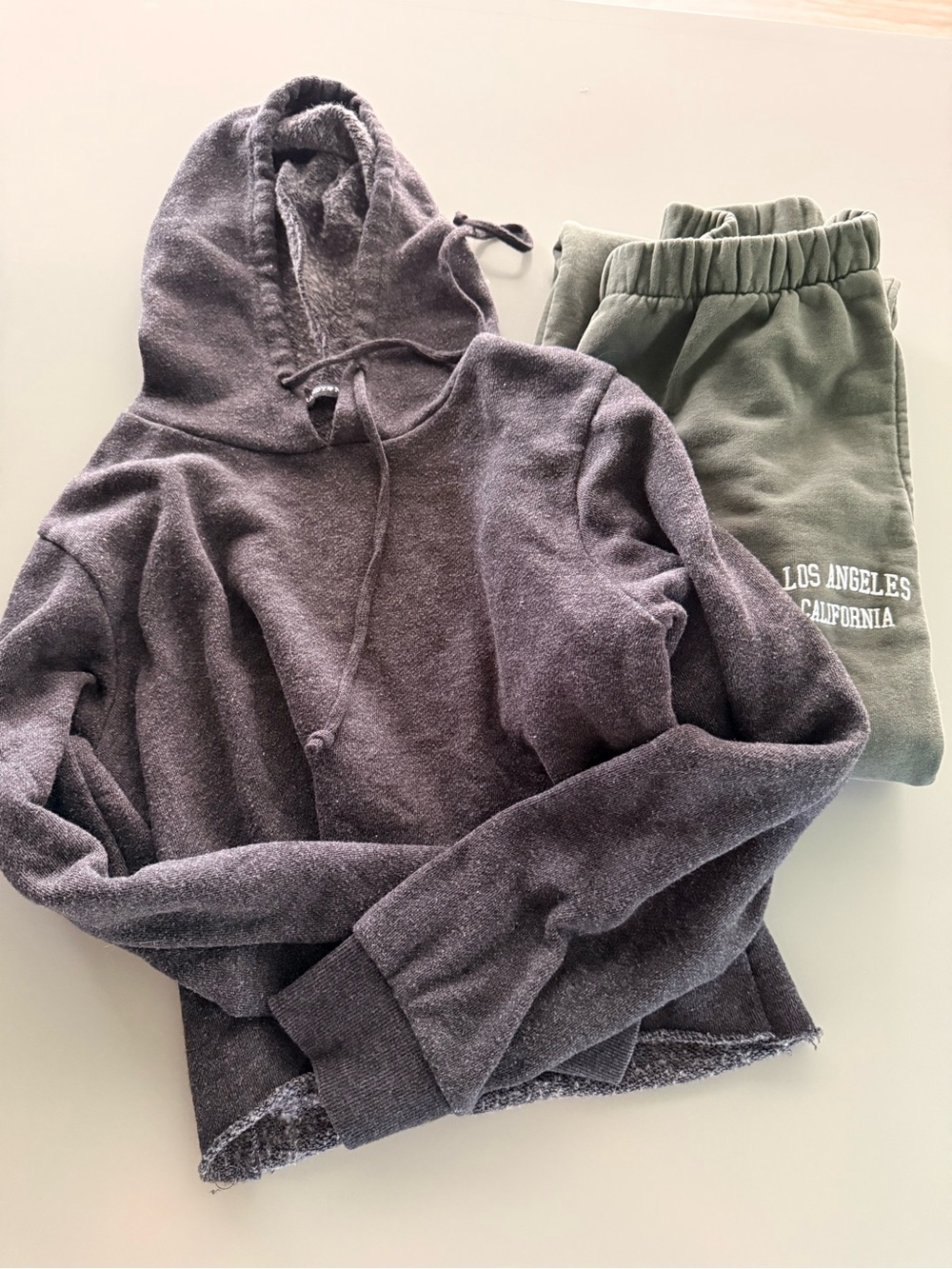 Brandy Melville Bundle - Cropped Sweater and Sweatpants
